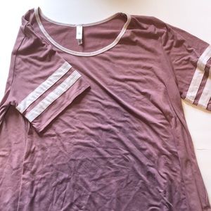 LuLaRoe “Perfect T”